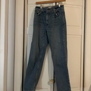 Abercrombie The 90’s Straight Ultra High Rise Jeans